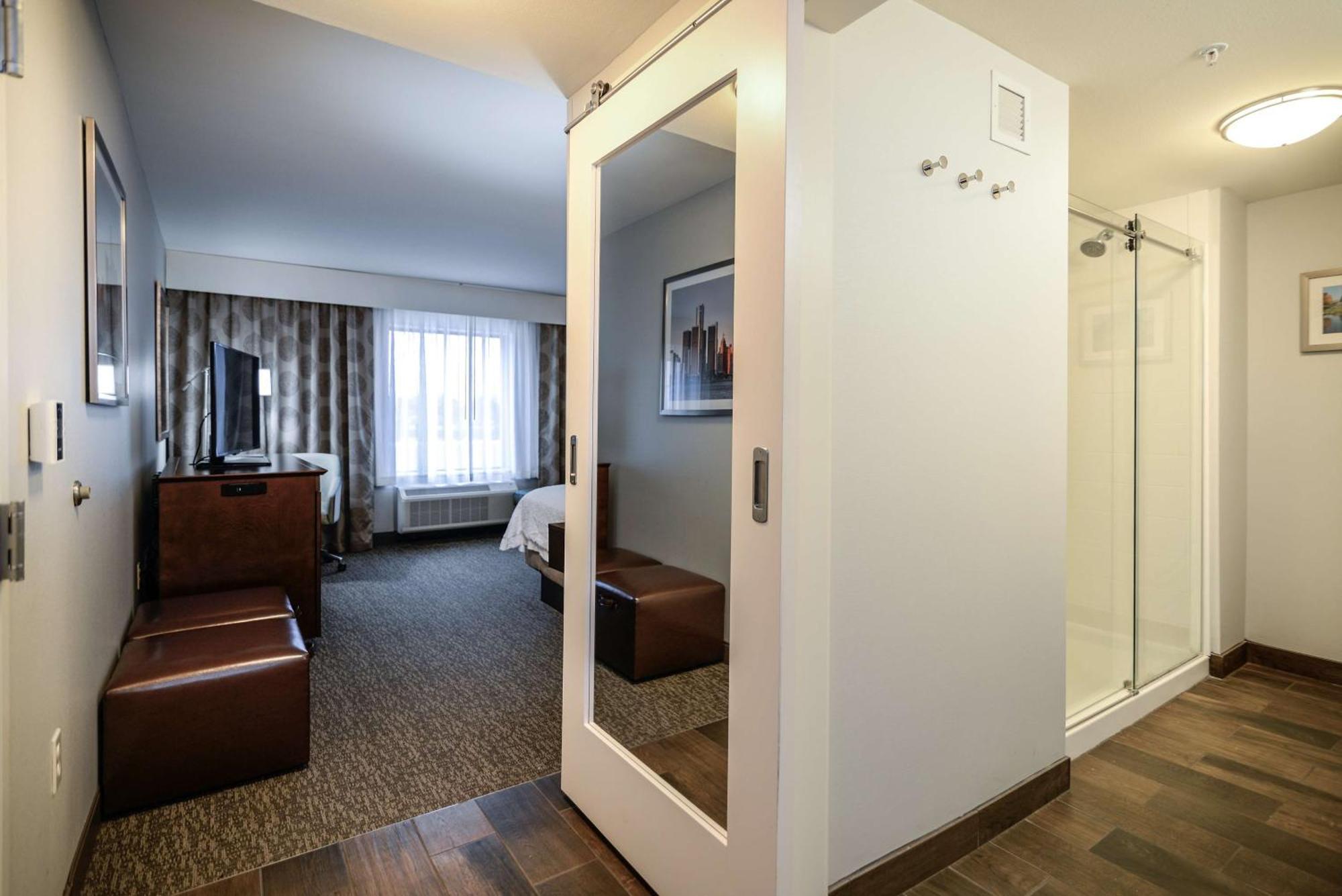 Hampton Inn Brighton Mi Exterior foto