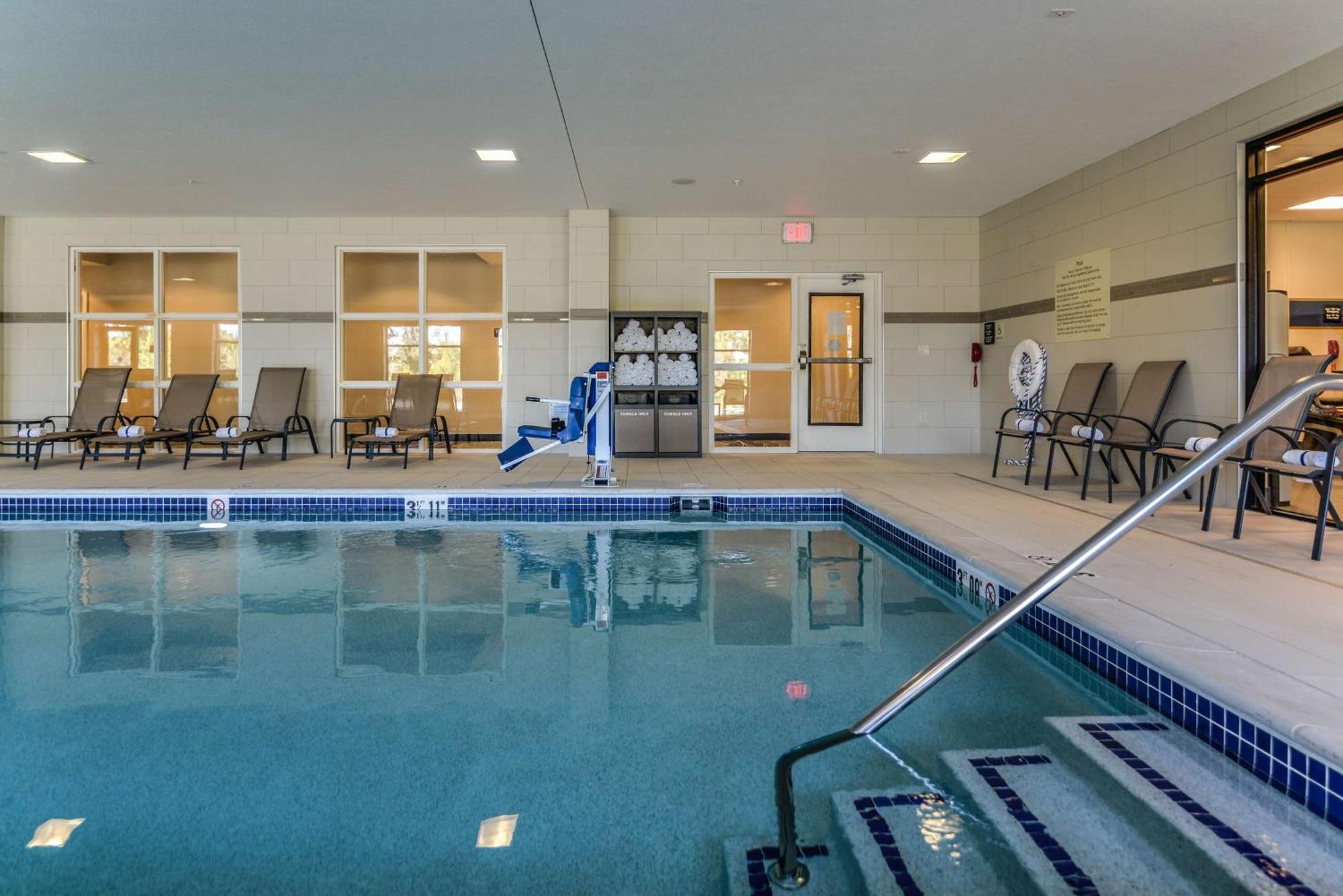 Hampton Inn Brighton Mi Exterior foto
